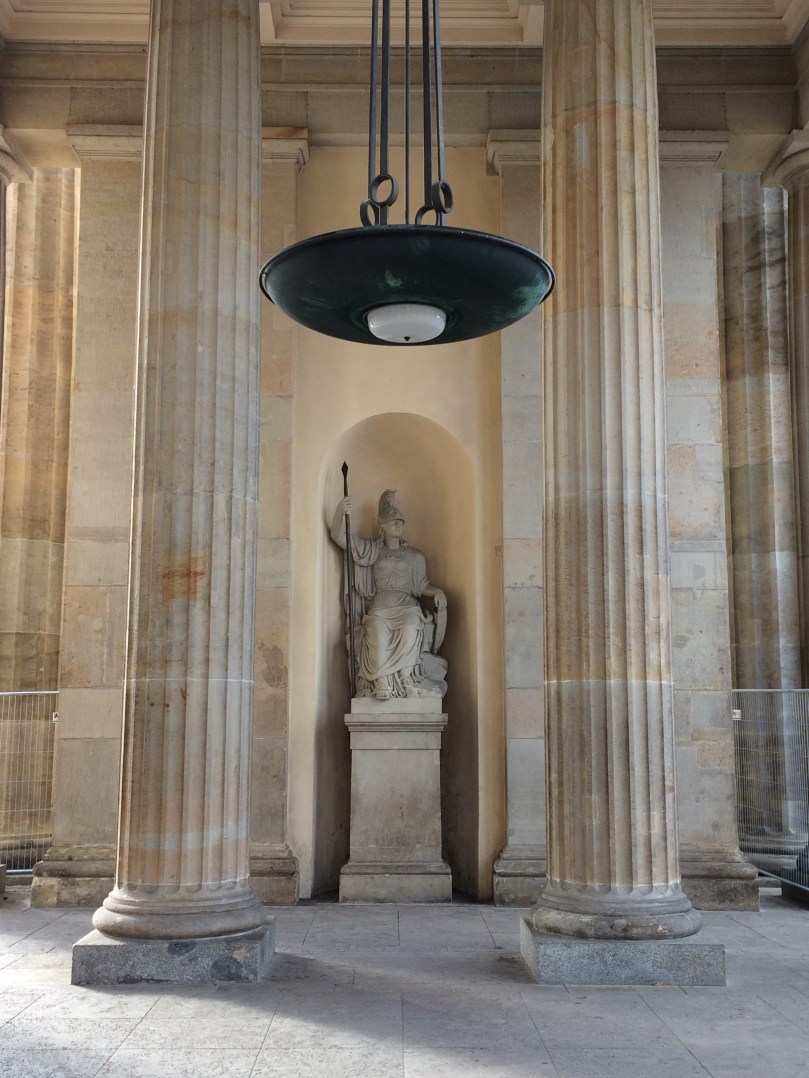 3DE7BB81-5F77-4DE4-B66B-89F4A846503A